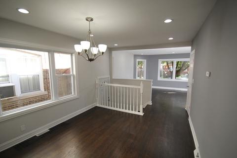 9414 S Eberhart Ave, Chicago, IL 60619 photo 12