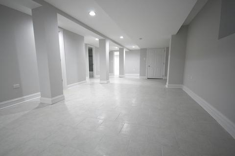9414 S Eberhart Ave, Chicago, IL 60619 photo 17