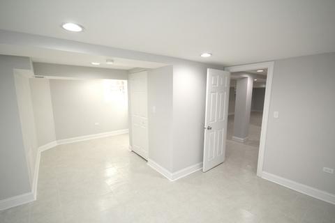 9414 S Eberhart Ave, Chicago, IL 60619 photo 19