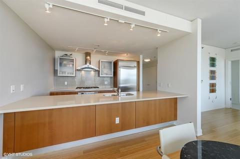 340 E Randolph St #305, Chicago, IL 60601 photo 5