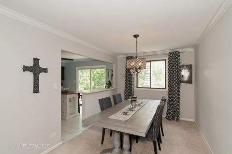 1459 Coloma Pl, Wheaton, IL 60189 photo 4
