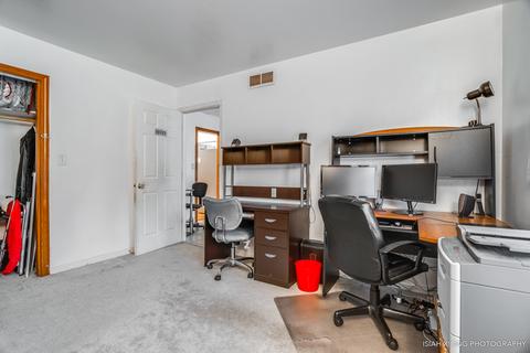 835 Spruce St, Aurora, IL 60506 photo 16