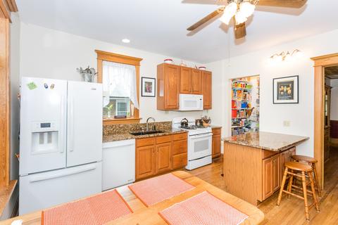 1504 E Walnut Ave, Des Plaines, IL 60016 photo 14