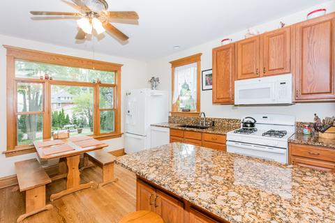 1504 E Walnut Ave, Des Plaines, IL 60016 photo 15