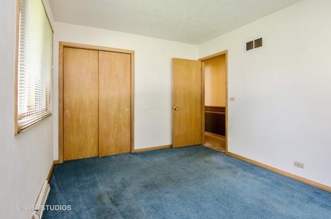 905 Ruth Dr, Elgin, IL 60123 photo 11