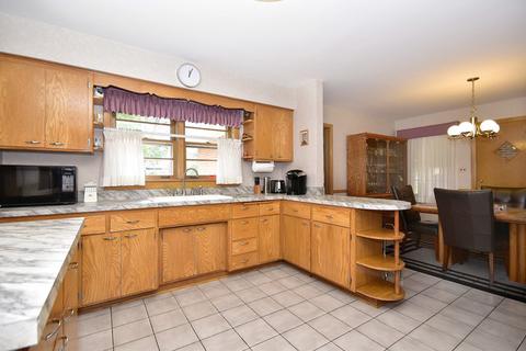 1177 Everett Ln, Des Plaines, IL 60018 photo 6