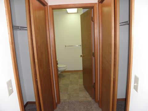 115 Sharon Dr, Morris, IL 60450 photo 14