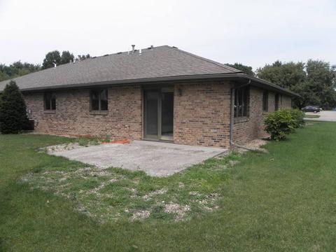 115 Sharon Dr, Morris, IL 60450 photo 3