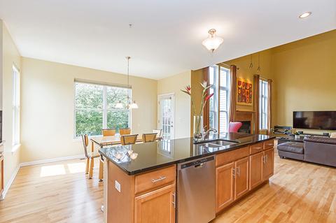 5735 River Birch Dr, Hoffman Estates, IL 60192 photo 15