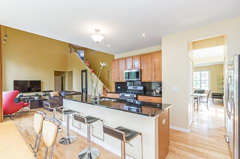 5735 River Birch Dr, Hoffman Estates, IL 60192 photo 14