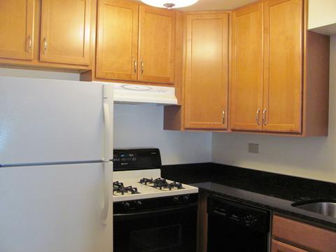 879 Oxford Pl, Wheeling, IL 60090 photo 2