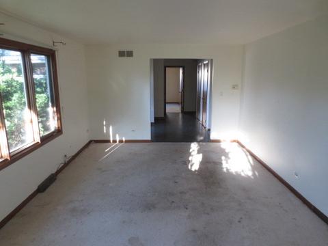 325 Hope Ct, Elgin, IL 60123 photo 5