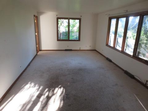 325 Hope Ct, Elgin, IL 60123 photo 4