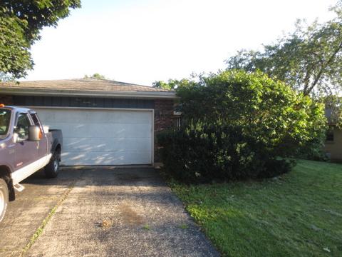 325 Hope Ct, Elgin, IL 60123 photo 2