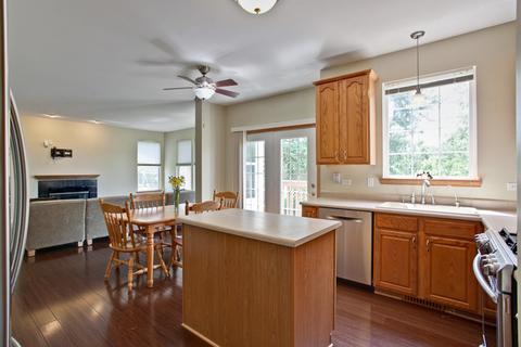 110 E Old Mill Trl, Antioch, IL 60002 photo 8