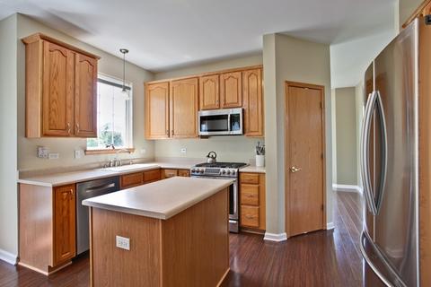 110 E Old Mill Trl, Antioch, IL 60002 photo 11