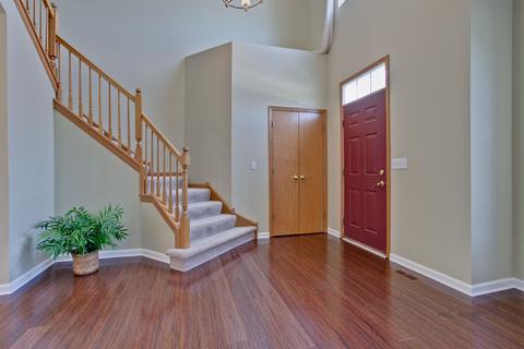 110 E Old Mill Trl, Antioch, IL 60002 photo 3