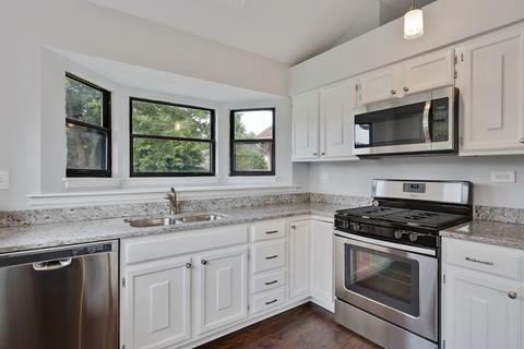 2935 Fox Hill Rd, Aurora, IL 60504 photo 8
