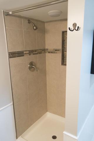 2041 Westview Dr, Des Plaines, IL 60018 photo 16