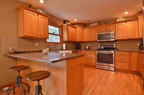 1240 Tower Dr, Ottawa, IL 61350 photo 3