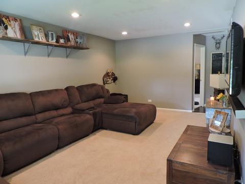 1402 Summit Dr, Lockport, IL 60441 photo 3