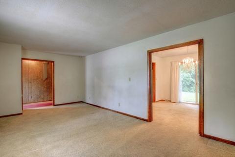 1012 Pinecrest Ct, Rantoul, IL 61866 photo 5