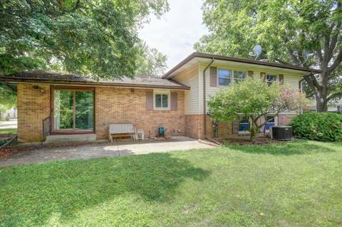 1012 Pinecrest Ct, Rantoul, IL 61866 photo 28