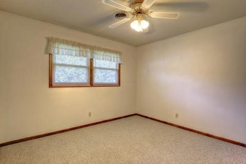 1012 Pinecrest Ct, Rantoul, IL 61866 photo 16