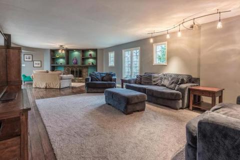1943 Paddock Ln, Wheaton, IL 60187 photo 13