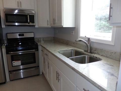 604 Columbus St, Mchenry, IL 60051 photo 6