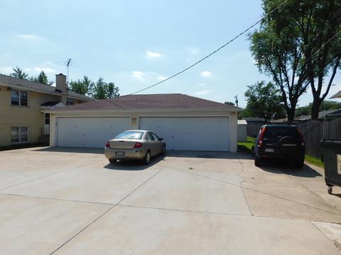 626 E 3rd St, Lockport, IL 60441 photo 5