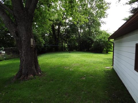 912 W 9th St, Dixon, IL 61021 photo 4