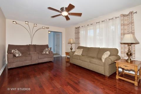 16136 S Serenity Dr, Plainfield, IL 60586 photo 3