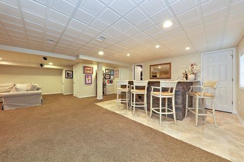 6401 Emerald Ct, Willowbrook, IL 60527 photo 9