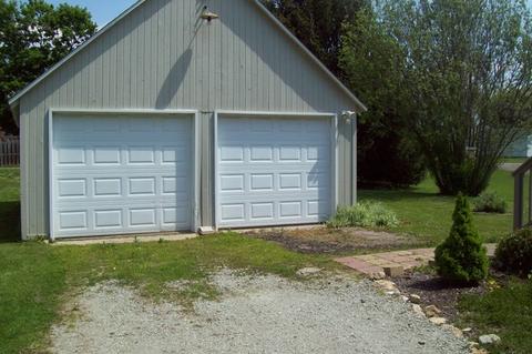 516 W Park St, Morrison, IL 61270 photo 6