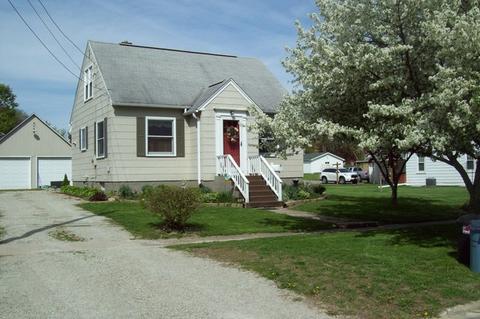 516 W Park St, Morrison, IL 61270 photo 1