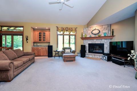 405 N River Rd, Mchenry, IL 60050 photo 5
