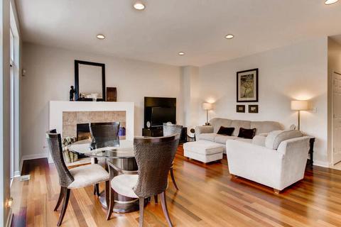 1033 E 46th St #203, Chicago, IL 60653 photo 4