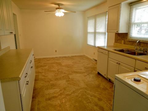 4803 Howard St, Mchenry, IL 60051 photo 7