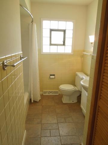 4803 Howard St, Mchenry, IL 60051 photo 17