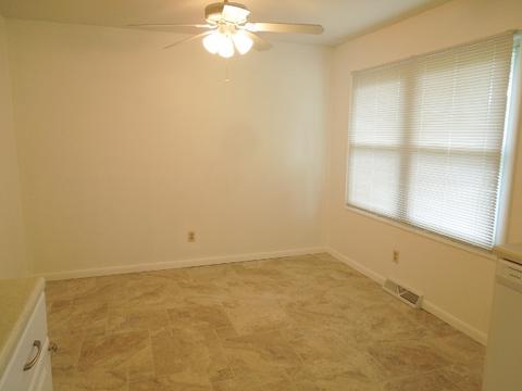 4803 Howard St, Mchenry, IL 60051 photo 9