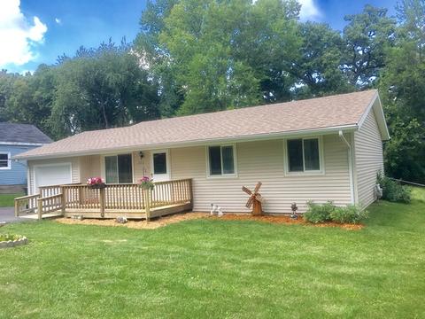 1712 W Oakleaf Dr, Mchenry, IL 60051 photo 1