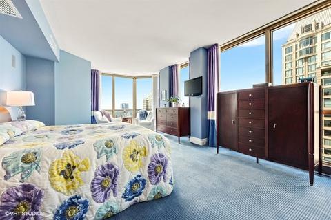 21 E Huron St #4105, Chicago, IL 60611 photo 12