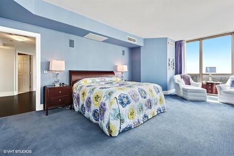 21 E Huron St #4105, Chicago, IL 60611 photo 13