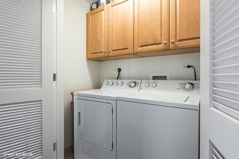 21 E Huron St #4105, Chicago, IL 60611 photo 20