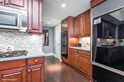 21 E Huron St #4105, Chicago, IL 60611 photo 10