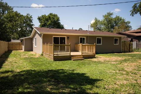 213 Pinecroft Dr, Roselle, IL 60172 photo 24