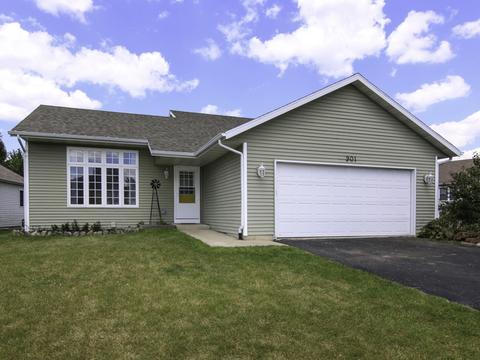 901 Walnut St, Genoa, IL 60135 photo 1