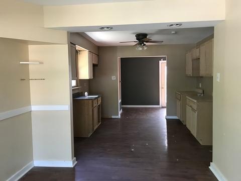 14916 Millard Ave, Midlothian, IL 60445 photo 3