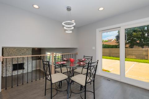1036 Congress Dr, Bartlett, IL 60103 photo 14